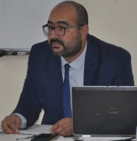 الترحال السياسي في المغرب يحول الأحزاب إلى محطات عبور، تضيع معها إرادة الناخب.